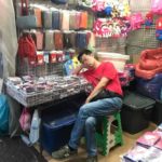 พ่อค้าโอด! ตลาดสำเพ็ง เงียบเหงาสุดในรอบ 50 ปี นั่งรอลูกค้าจนหลับคาร้าน