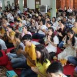 ล้นวัด! คนแห่ทำบุญ วัดอุทยาน โครงการ “คนละ 1 บาตร บาตรละ 1 คน เน้นสร้างความสามัคคี”