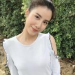 เคน ภูภูมิ หอบดอกไม้ยินดี เอสเธอร์ ลั่นเป็นแฟนคลับ-เขินจัดจนหูแดง