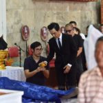มอสอาลัย! รดน้ำศพ น้ำตาล เดอะสตาร์ เผยคำสุดท้ายที่พูดกับ หมวดรัน.. สุดเศร้าด่วนจาก