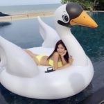 เมย์-พิชญ์นาฏ ทำไฟลุกหัวหิน สดใสซาบซ่าน ขนาดนี้ ไม่ให้ร้อนได้ยังไง