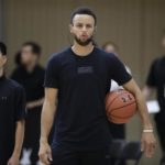 เคอร์รี ทัวร์ญี่ปุ่น - ชื่นชมฝีมือ "ฮาชิมูระ" อวยรุ่งแน่ใน NBA