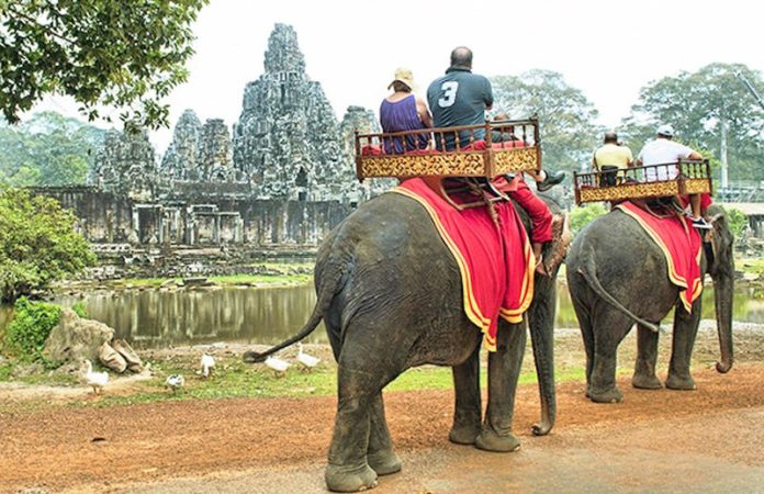 นครวัดลั่นเลิกทัวร์ “ขี่ช้าง”