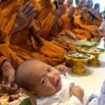 คุณปู่ จัดใหญ่โกนผมไฟ หลานแฝด - พีคลูกพ่อ ป๊อก โชว์ภาพ มีญ่า แจกทองเต็มกำแพง
