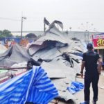 งานกาชาดวุ่น ลม-ฝนถล่มปัตตานี พัดเต็นท์ข้าวของกระจาย