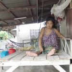 สาวตกตึก-สันหลักหักจนพิการ เดินไม่ได้ ใช้ชีวิตสุดเวทนา แม่สู้ทนเผาถ่านหาเลี้ยง