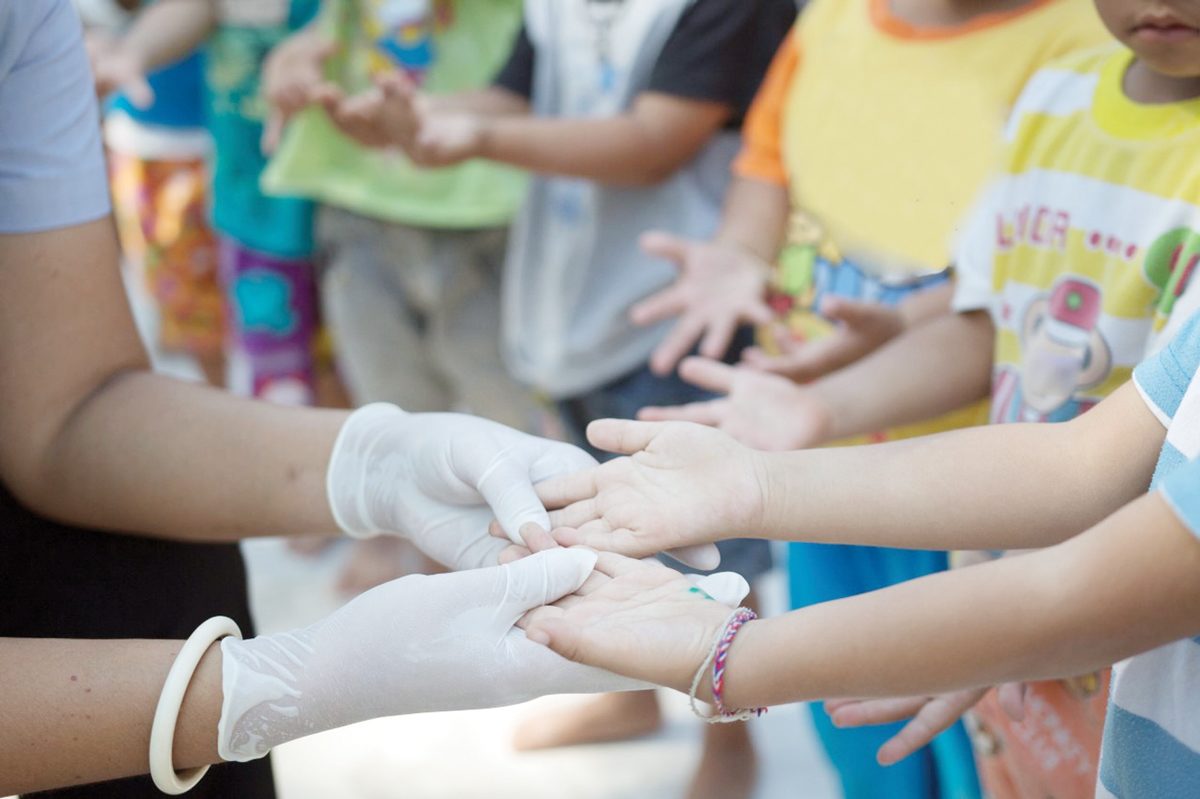 โรค‘มือ-เท้า-ปาก’ ใกล้ตัวเด็กวัยเรียน