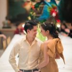 ภาพประทับใจ ว่าที่สะใภ้หมื่นล้าน ศรีริต้า กราบ คุณพ่อว่าที่สามี ฝากเนื้อฝากตัว