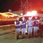 ตำรวจไทรน้อยห่วงใย จัดรถตู้-รับคนกลับดึก พาส่งถึงบ้านปลอดภัย