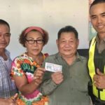 ลุงป้าช่างตัดผม เล่านาที "ถูกลอตเตอรี่รางวัลที่1" นั่งลุ้นกันตัวโก่ง พระทักให้ซื้อเลขเด็ด