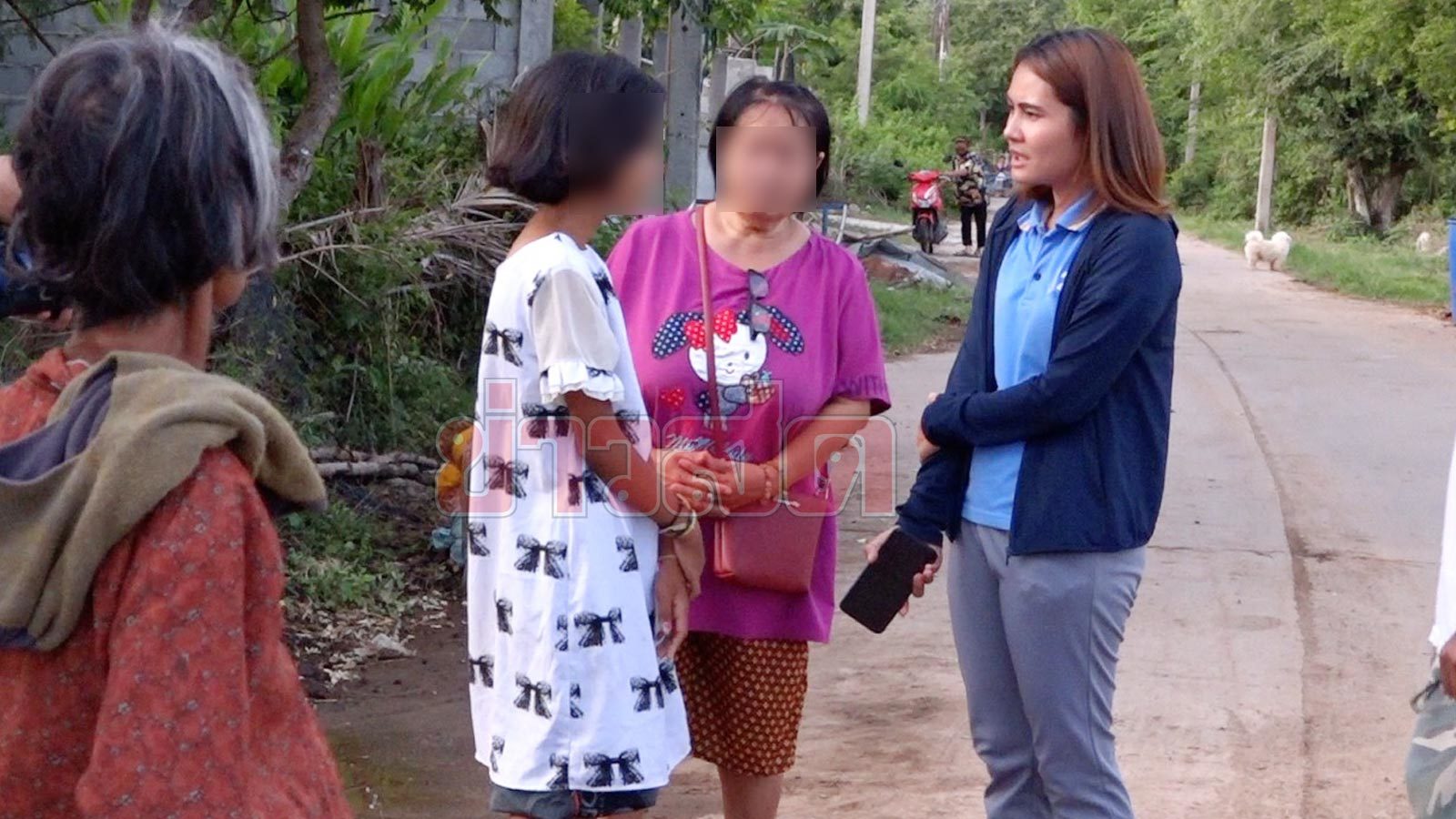 แอบลักหลับหลานสาวแอบลักหลับหลานสาว จับลุงหื่น ขืนใจหลานสาว วัย 13 ลวงเข้าไปในป่า สั่งแอบยาย เผย