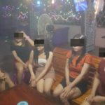 บุกจับร้าน คาราโอเกะ ดังเมืองอุบลฯ ลอบค้ากามสาว แฉมีเด็กต่ำกว่า 18 ด้วย