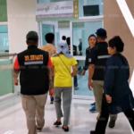จับครบแก๊ง! 4 ทรชนใส่กุญแจมือรุมโทรมด.ญ.13 ถ่ายคลิปแบล็กเมล์เอาเงิน3พัน(คลิป)