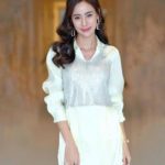 ดาราสาว ญิ๋งญิ๋ง ศรุชา ซิ่งรถแข่งหลุดโค้ง-อัดกำแพงเต็มๆ พังเละทั้งคัน