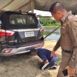 เจ้าของรถ ลากหมา พบตร. อ้างไม่รู้มีสุนัขผูกท้ายรถ ก่อนเห็นแชร์กันว่อนโซเชียล