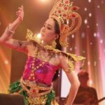 เหมือนแค่ไหน? หนึ่ง บางปู โดนเทียบ แต้ว ชุดรำถวาย โดนเม้าธ์แรงก๊อบเกรดเอ