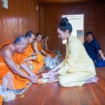เบลล่า จัดบุญหนัก สร้างเรือนไทยถวายวัด โปรเจ็กต์ต่อไปเตรียมสร้าง พระใหญ่