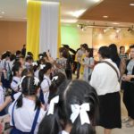 นร.มาแตร์เดอี ร่วมโครงการดนตรีกล่อมใจ สร้างความสุขให้คนไข้ รพ.ตำรวจ