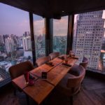 ชิมเมนูสตรีตฟู้ดขึ้นโรงแรม วิวหรูแสงสีกรุงเทพฯสุดตระการตา