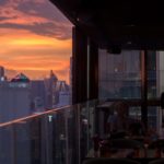 ชิมเมนูสตรีตฟู้ดขึ้นโรงแรม วิวหรูแสงสีกรุงเทพฯสุดตระการตา