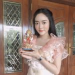 โพสต์เดือด แก้มบุ๋ม ฉะคนมาขอเงิน ลั่นชื่อปรียาดา ไม่ใช่ปวีณา อย่าทำให้หงุดหงิด
