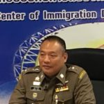ตม.สนามบินแจงแล้ว! พิธีกรดังโวยสุวรรณภูมิแน่น นักท่องเที่ยวต่อแถวยาวเหยียด