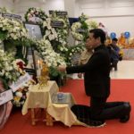 เป๊ก สัณชัย จุดธูปเทียน พิธีสวดอภิธรรม โน้ต-ภัทร์นฤน ศิลปินไว้อาลัย บำเพ็ญกุศล
