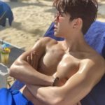 ไมค์-พิรัชต์ อวดหุ่นแซ่บ กล้ามแน่นๆ กอล์ฟ-พิชญะ แซว กล้ามท้องแมลงสาบ