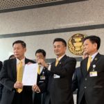 7 พรรคฝ่ายค้าน จี้ทวงสิทธิ์อภิปราย 'เสรีพิศุทธ์' ยันฟ้อง 'ชวน' ผิด ม.157 พ้อเคยเคารพมาตลอด