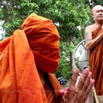 เจอตามนิมิต! ขุดพบ พระพุทธรูป อายุกว่า 200 ปี ฝังใต้ต้นตะเคียน รอบแรกทำชาวบ้านใจฝ่อ