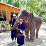 กลับมาบ้านแม่! ไทเกอร์ วูดส์ พาครอบครัวเยือนไทย บริจาคของ-ทำบุญ สอนลูกๆ สวดมนต์