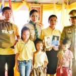 องคมนตรี เชิญสิ่งของพระราชทาน เยี่ยมเจ้าหน้าที่ ครอบครัว เหยื่อไฟใต้