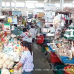 ตลาดศรีราชาซบเซา คนซื้อของไหว้ สารทจีน ลดฮวบ! ทำยอดขายตกเป็นเท่าตัว