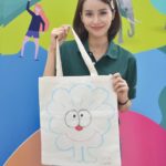‘ป๊อป-เจษ-น้ำฝน-ญิ๋งญิ๋ง’ร่วมกับจิตอาสา ร่วมกิจกรรม‘ดูแลโลกฯ’เก็บขยะชายหาด : สดบันเทิง