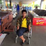 ผู้พิการโอด ถูกจับขายหวยเกินราคา ลั่นจะทำต่อไป ชี้คนปกติทำไมไม่ถูกจับ