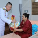 ปีติ‘ในหลวง-ราชินี’โปรดเกล้าฯพระราชทานสิ่งของแก่ผู้บาดเจ็บจากเหตุระเบิดในกทม.