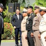 2 ส.ส.เพื่อไทย แจงแห่รับ-เชียร์บิ๊กตู่ ของบฯ แลกเสียงหนุน ลั่นไม่ย้ายพรรคแน่