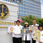 กลุ่มชาวพุทธฯ ร้องศาลปกครอง 'บิ๊กตู่' ถวายสัตย์ไม่ครบ! กระทบจิตใจคนไทย