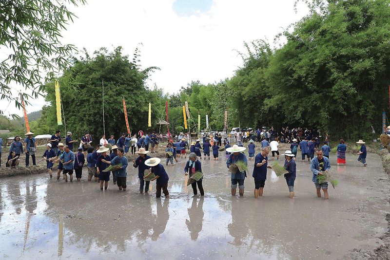 ‘ซีพีออลล์-ร.ร.ชาวนาฯ ไร่เชิญตะวัน’