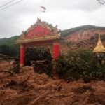 น้ำป่าซัดพม่า! สุดสลดตายหลายสิบ  ซัด เจดีย์ทอง เมาะตะมะ หวั่นพังถล่ม