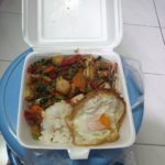 เจ้าของร้านขอแจง ทำไม กะเพรารวมไข่ดาว กล่องละ 120 เผยเครียดหนัก โดนโซเชียลด่า 