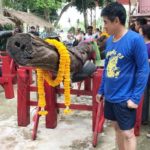 ชาวบ้านขนลุก! อัศจรรย์ฝันตรงกัน ผู้หญิงห่มสไบเรียกให้ช่วยขึ้นจากน้ำ เจอจริงๆจมหน้าวัด(คลิป)