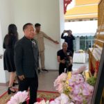 ครอบครัวรากแก่น ร่ำไห้ ส่งพ่อเทพบุตร ครั้งสุดท้าย คนบันเทิง-หมอลำ ร่วมอาลัย
