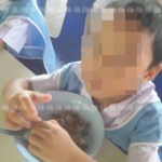 ครูสาวสุดทน ถูกปาเลือดสดขู่หน้าห้อง คาดปมแฉ อาหารกลางวันเด็ก คุณภาพต่ำ