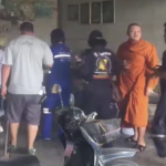 3วันไม่เห็นโยมพ่อไปใส่บาตร หลวงพี่รีบกลับบ้านมาดู สุดเศร้าเจอเป็นศพอืด(คลิป)