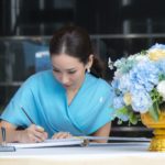 คุณหญิงพจมาน นำครอบครัวชินวัตร ถวายพระพรชัยมงคล "สมเด็จพระพันปีหลวง"