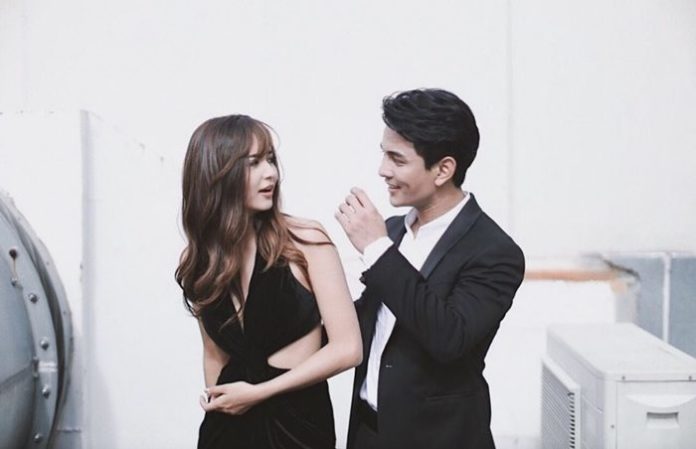 มารี มารี