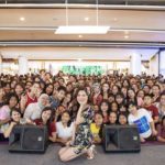 ใบเฟิร์น ไม่รู้ตอนจบ ใบไม้ที่ปลิดปลิว ปัดเล่นของ ทำงานรุม