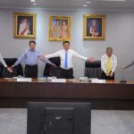 สายสุขภาพ! อนุทิน นำออกกำลังกาย 12 ท่า ดำนา เหวี่ยงแห ก่อนประชุม สสส.