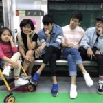 วันแม่ เหล่าคนบันเทิง แห่ลงรูปคู่ ญาญ่า หอบพวงมาลัยกราบตัก แม่แก้ว